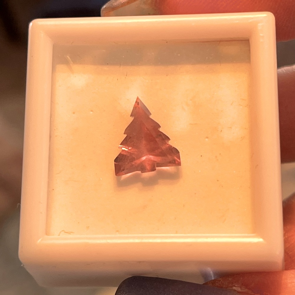 Zandrite gem stone pink
